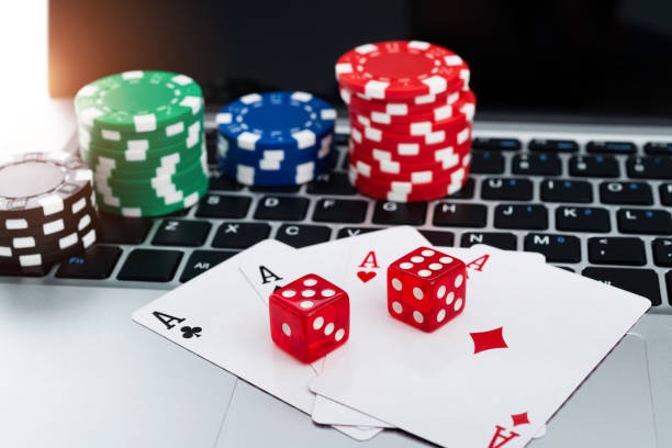 Live blackjack table on mobile phone with dealer and cards visible